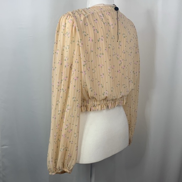 Gianni Bini Woven Bailey Floral Print Tie Front V-Neck, Chiffon Top- NWT - Picture 6 of 13